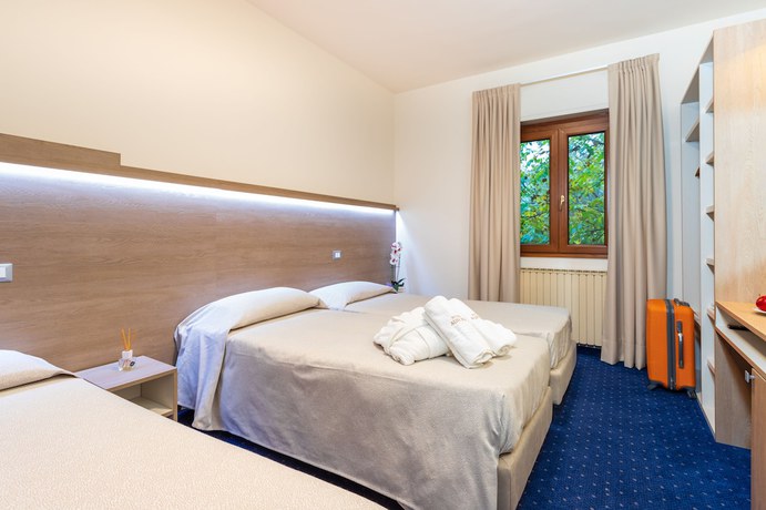 Imagen de la habitación del Hotel Albergo Ristorante Aurora. Foto 12