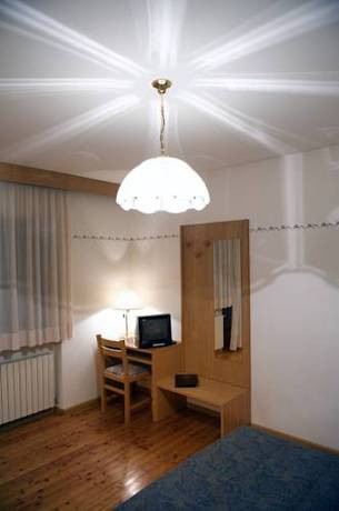 Imagen de la habitación del Hotel Albergo Ristorante Baita Dovich. Foto 4