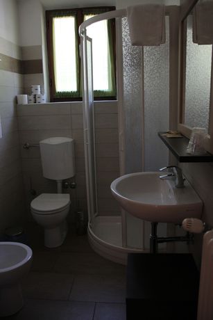 Imagen de la habitación del Hotel Albergo Ristorante Bismantova. Foto 11