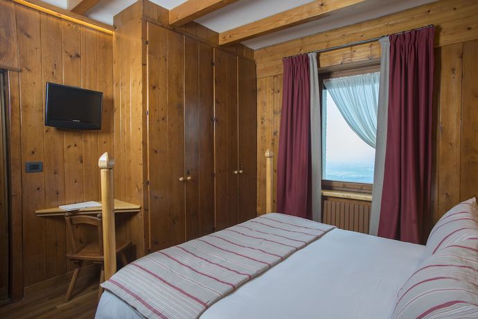 Imagen de la habitación del Hotel Albergo Ristorante Bucaneve. Foto 9