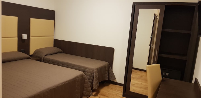 Imagen de la habitación del Hotel Albergo Ristorante Da Tonino. Foto 5