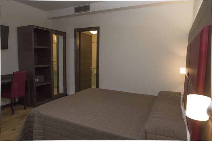 Imagen de la habitación del Hotel Albergo Ristorante Da Tonino. Foto 17