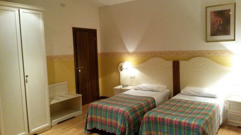 Imagen de la habitación del Hotel Albergo Ristorante Flora. Foto 16