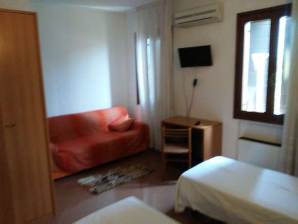 Imagen de la habitación del Hotel Albergo Ristorante La Campagnola. Foto 10