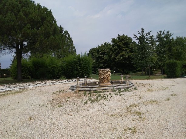 Imagen de los exteriores del Hotel Albergo Ristorante La Campagnola. Foto 17