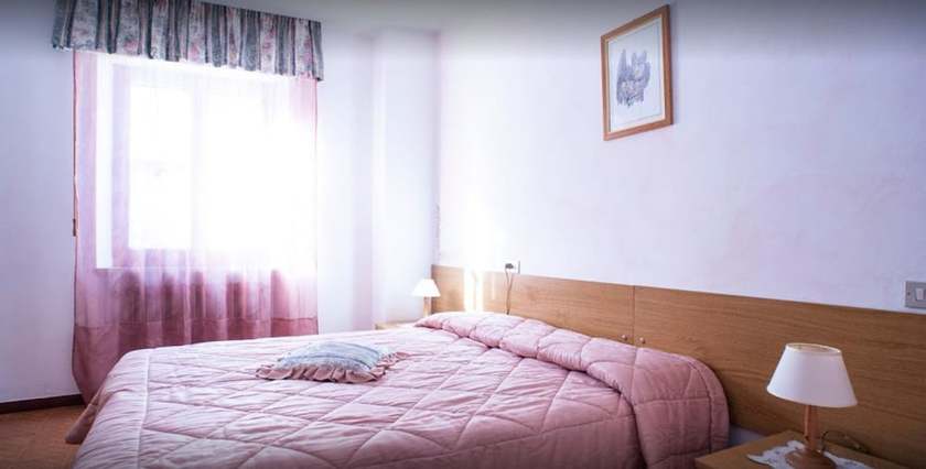 Imagen de la habitación del Hotel Albergo Ristorante La Villa. Foto 6