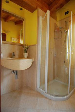 Imagen de la habitación del Hotel Albergo Ristorante Montebaldo. Foto 5