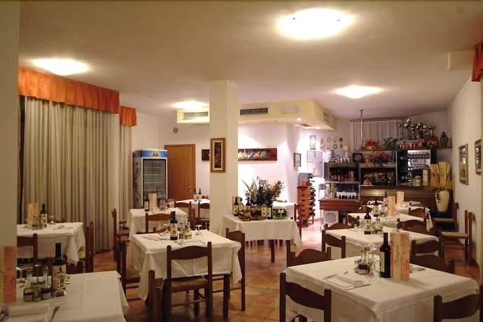 Imagen del bar/restaurante del Hotel Albergo Ristorante Olimpia. Foto 9
