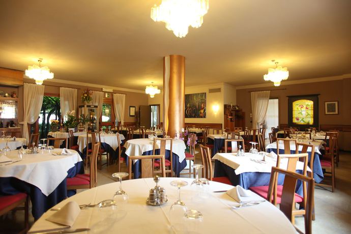 Imagen del bar/restaurante del Hotel Albergo Ristorante Papa. Foto 3