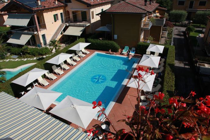Imagen de la piscina del Hotel Albergo Ristorante Papa. Foto 18