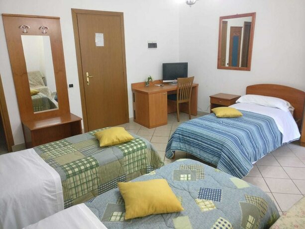 Imagen de la habitación del Hotel Albergo Ristorante San Tommaso. Foto 6