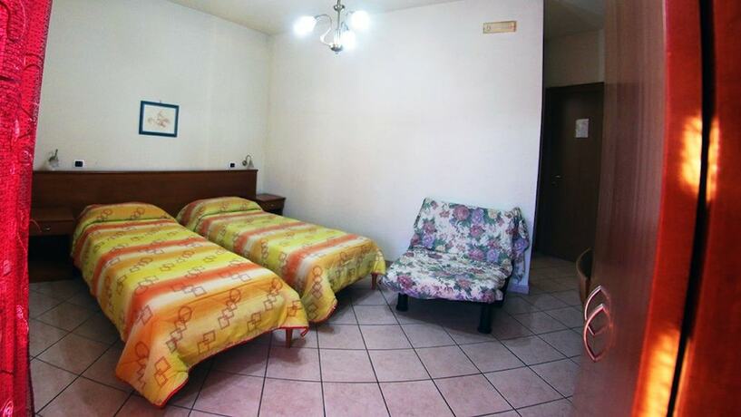 Imagen de la habitación del Hotel Albergo Ristorante San Tommaso. Foto 11