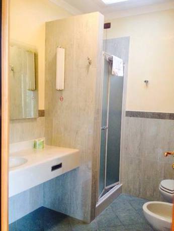 Imagen de la habitación del Hotel Albergo Ristorante Sant'eustorgio. Foto 8