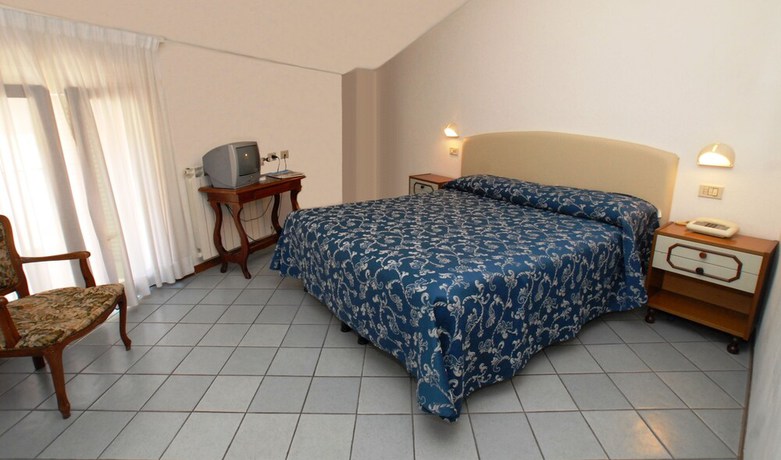 Imagen de la habitación del Hotel Albergo Ristorante Umbria. Foto 8