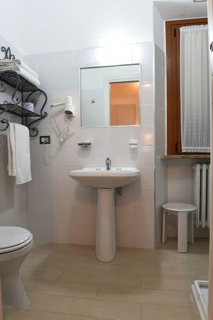 Imagen de la habitación del Hotel Albergo Ristorante Umbria. Foto 11