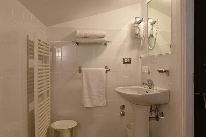 Imagen de la habitación del Hotel Albergo Ristorante Umbria. Foto 14