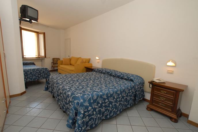 Imagen de la habitación del Hotel Albergo Ristorante Umbria. Foto 15