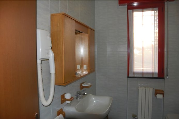 Imagen de la habitación del Hotel Albergo Ristorante del Ponte. Foto 14