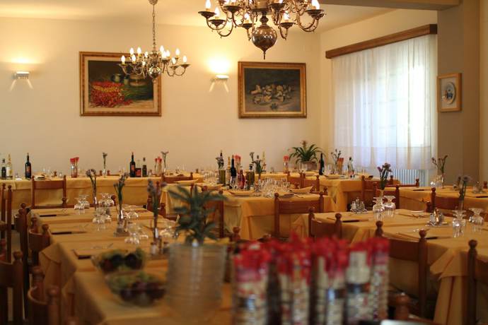 Imagen del bar/restaurante del Hotel Albergo Ristorante il Poggiolo. Foto 6