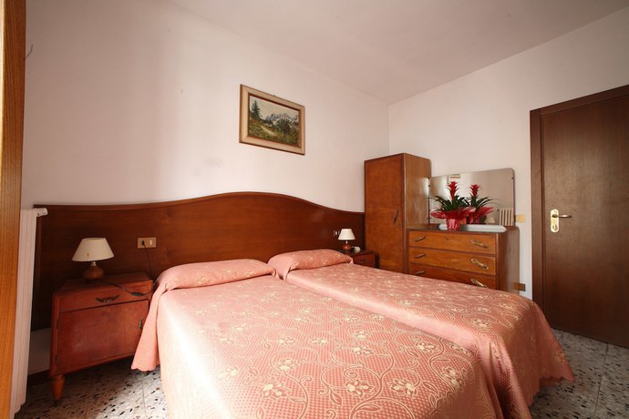 Imagen de la habitación del Hotel Albergo Ristorante il Poggiolo. Foto 16