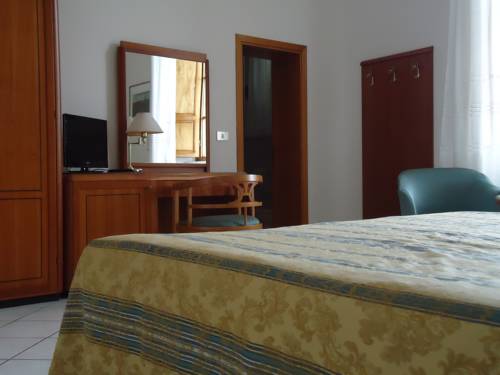 Imagen de la habitación del Hotel Albergo Roma, Casciana Terme. Foto 7