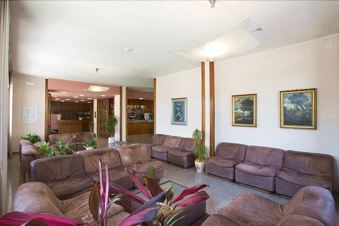 Imagen de los interiores del Hotel Albergo Rossana. Foto 19