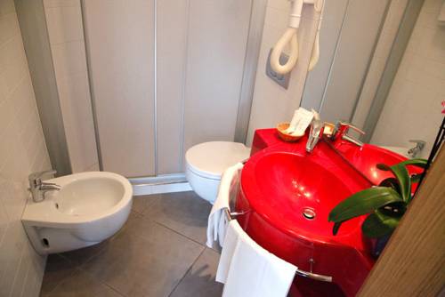 Imagen de la habitación del Hotel Albergo Rossella. Foto 14