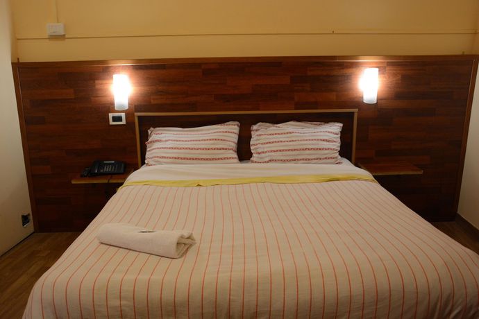 Imagen de la habitación del Hotel Albergo Royal. Foto 13