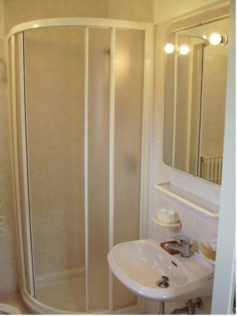 Imagen de la habitación del Hotel Albergo Sala. Foto 11