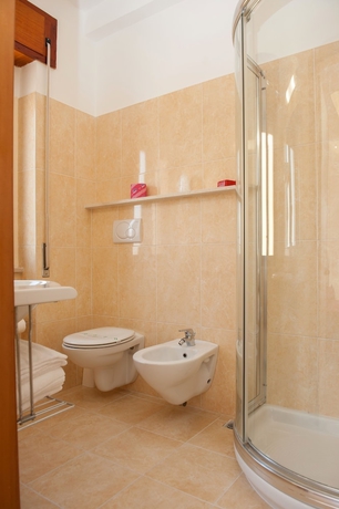 Imagen de la habitación del Hotel Albergo San Giorgio. Foto 11