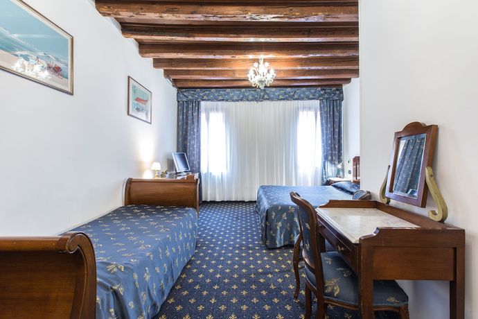 Imagen de la habitación del Hotel Albergo San Marco. Foto 6