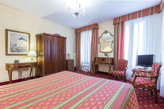 Imagen de la habitación del Hotel Albergo San Marco. Foto 11