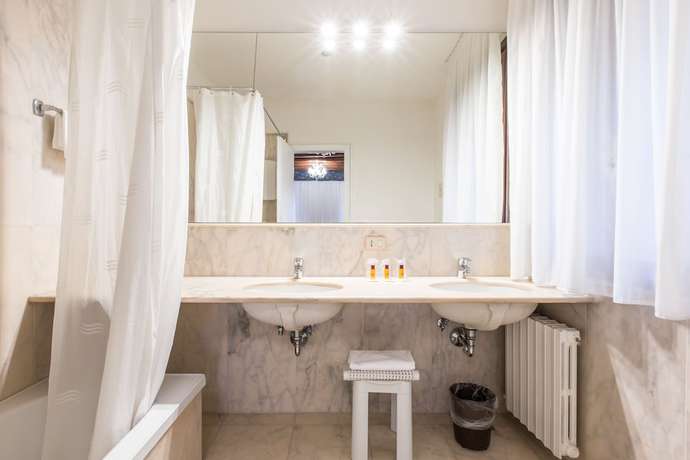 Imagen de la habitación del Hotel Albergo San Marco. Foto 19