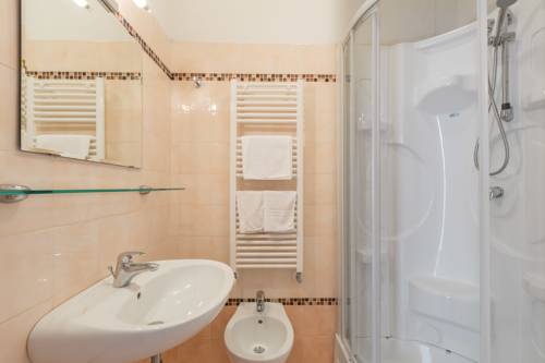 Imagen de la habitación del Hotel Albergo San Remo. Foto 11