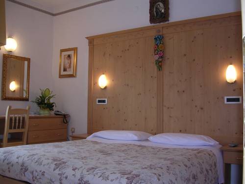 Imagen de la habitación del Hotel Albergo San Rocco. Foto 14