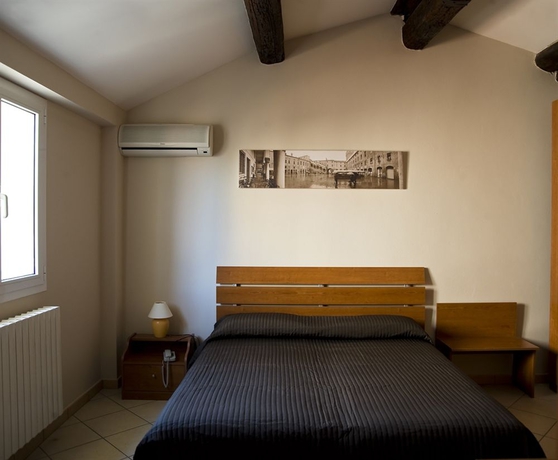 Imagen de la habitación del Hotel Albergo San Romano. Foto 8