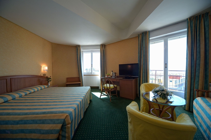 Imagen de la habitación del Hotel Albergo Santa Maria. Foto 4