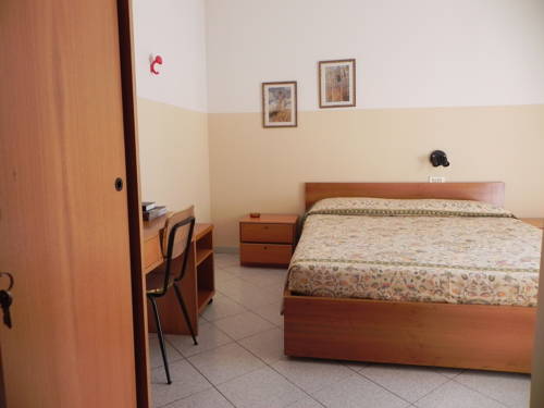 Imagen de la habitación del Hotel Albergo Sant'anna. Foto 2
