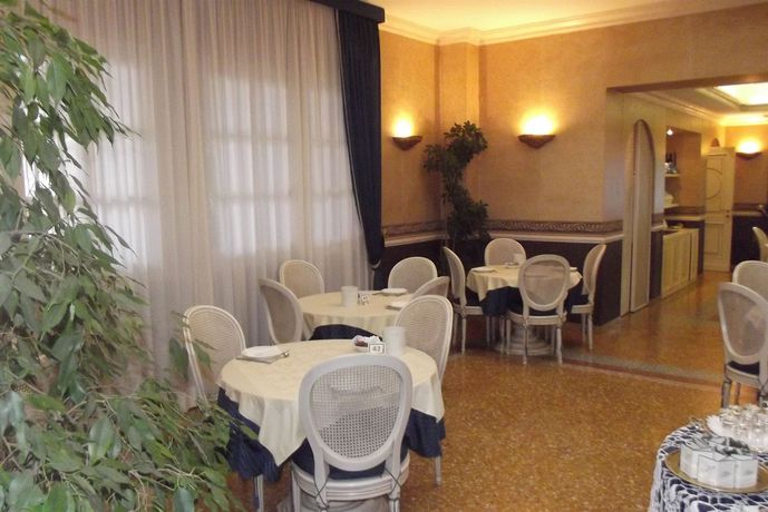 Imagen de la habitación del Hotel Albergo Sapori. Foto 6
