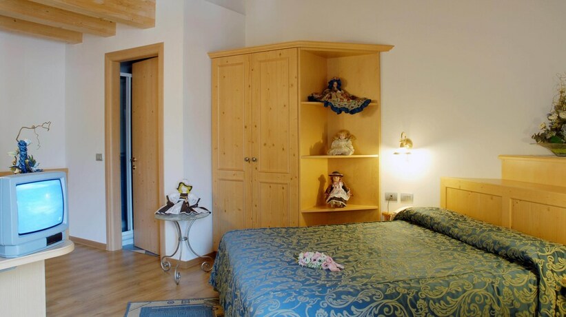 Imagen de la habitación del Hotel Albergo Sass Maor. Foto 23