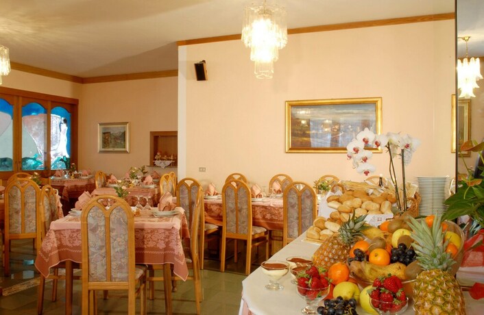 Imagen de los interiores del Hotel Albergo Sass Maor. Foto 29