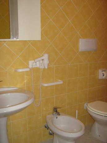 Imagen de la habitación del Hotel Albergo Seaside. Foto 3