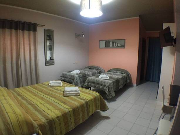 Imagen de la habitación del Hotel Albergo Serena. Foto 9