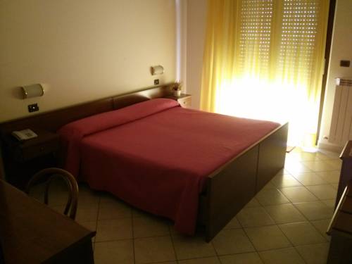 Imagen de la habitación del Hotel Albergo Shine. Foto 5