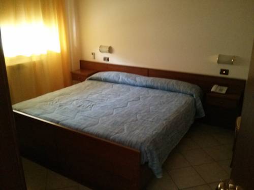 Imagen de la habitación del Hotel Albergo Shine. Foto 8