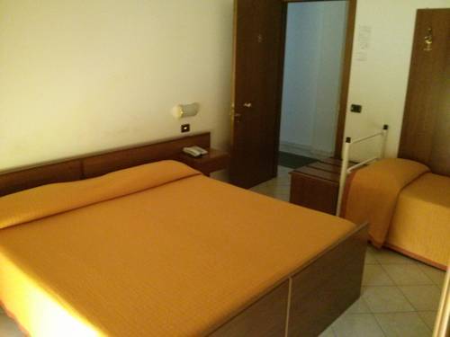 Imagen de la habitación del Hotel Albergo Shine. Foto 13