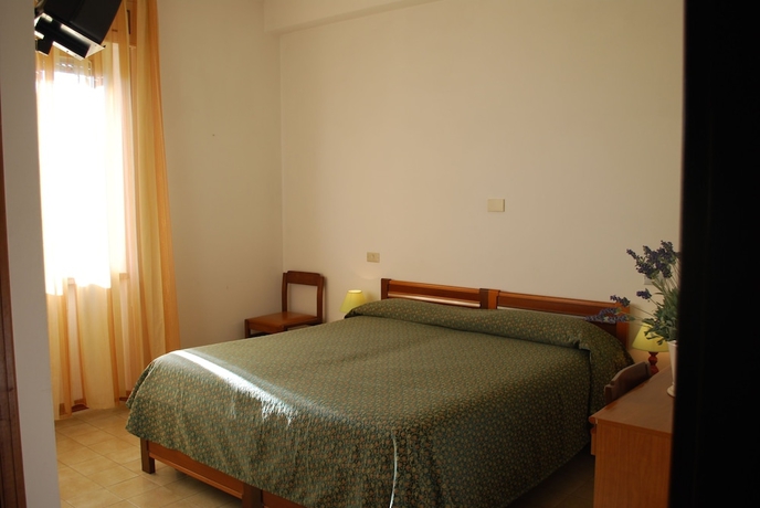 Imagen de la habitación del Hotel Albergo Smeraldo. Foto 10