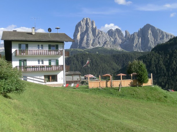 Imagen general del Hotel Albergo Somont. Foto 7