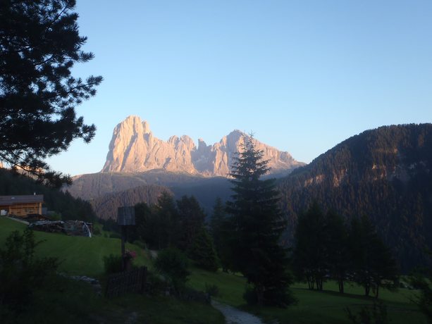 Imagen de los exteriores del Hotel Albergo Somont. Foto 14
