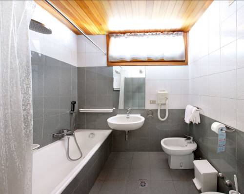 Imagen de la habitación del Hotel Albergo Sorriso. Foto 6